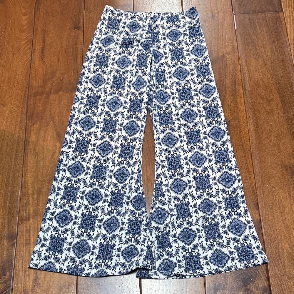 Veronica M Navy and White Patterned Pants